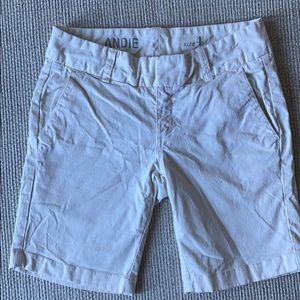 Angie short size 4